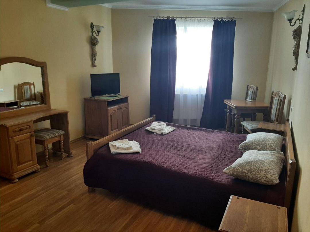 Hotel Nikolet Mukatsjeve Eksteriør bilde