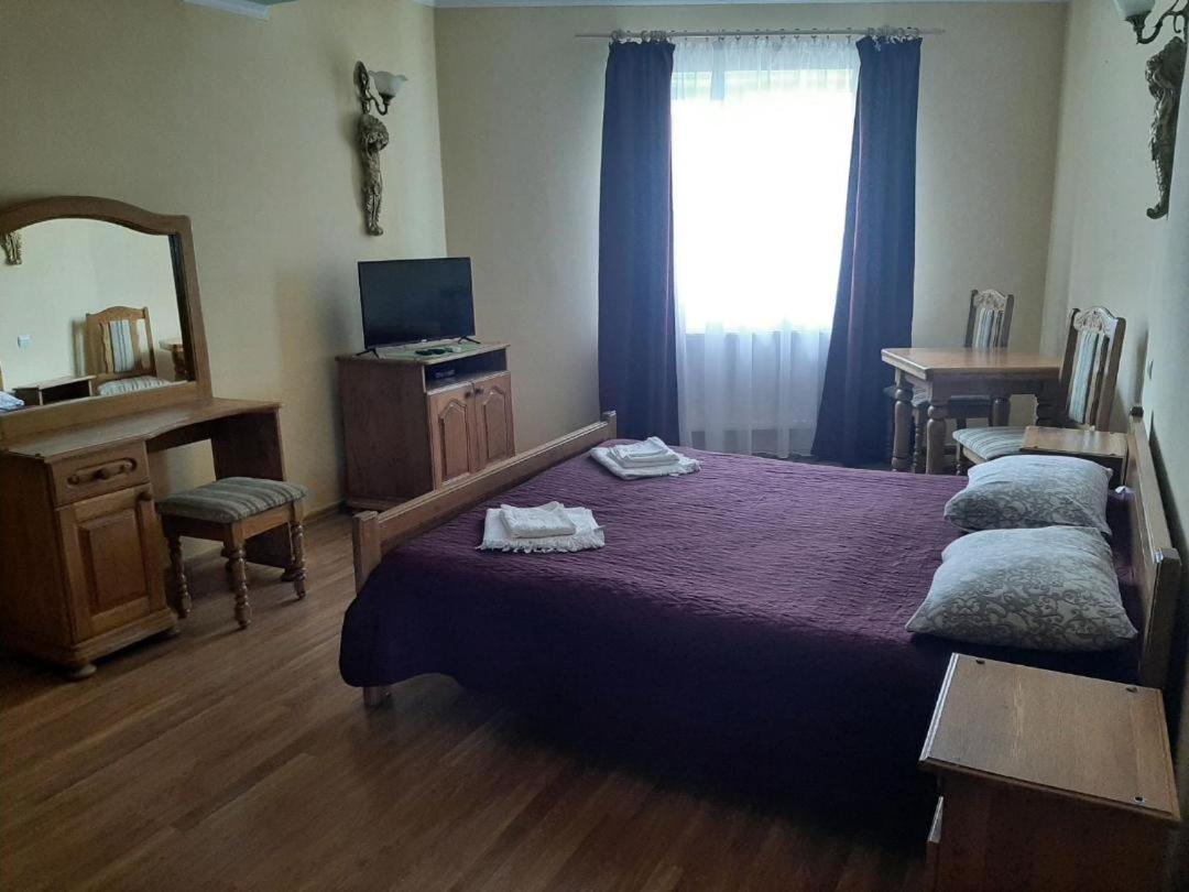 Hotel Nikolet Mukatsjeve Eksteriør bilde